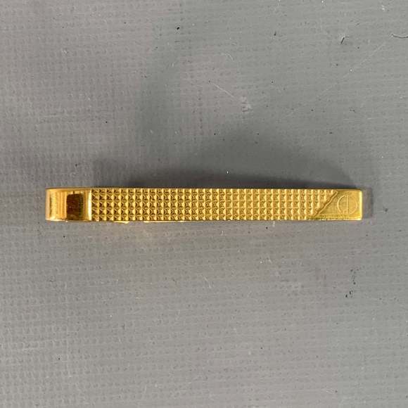 DUNHILL Vintage One  Gold Embossed Metal Tie Clip - Picture 1 of 4